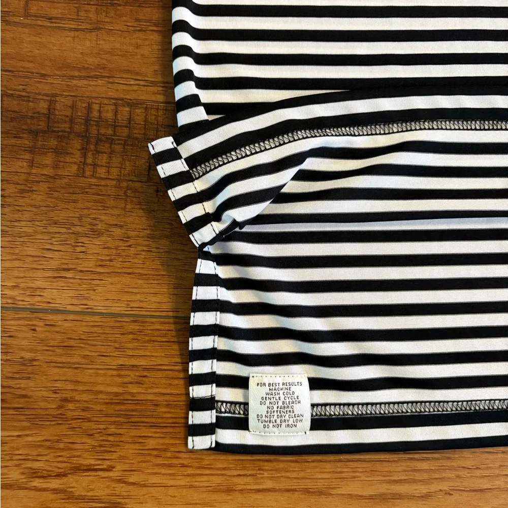 Peter Millar Summer Comfort Black & White Striped Polo - Size M - Performance - Picture 4 of 6